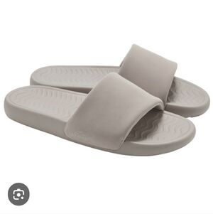 New + Tags Lazy Pants Womens Shoe Size 6 Beige Tan Slip On Slides Shoes Sandals